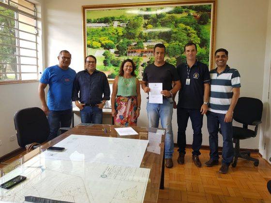 Servidores aprovados em concurso tomam posse nos três campi da UENP