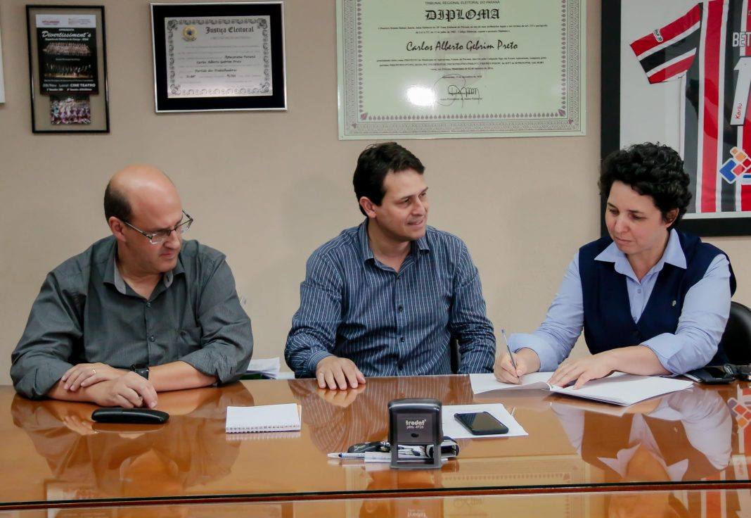 JAJA5074_copy