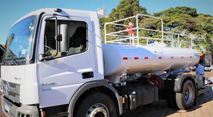 Município de Arapongas recebe caminhão pipa do Instituto Água e Terra (IAT)