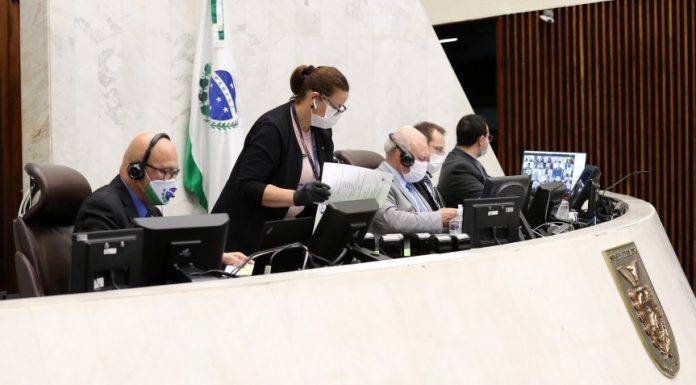 Projeto visa transparência das empresas prestadoras de serviços públicos no Paraná