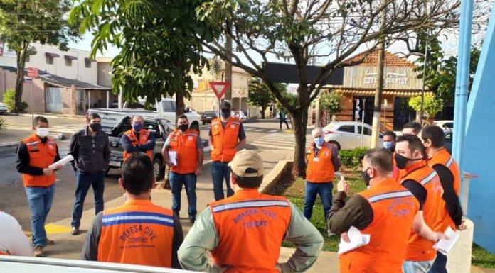 Prefeitura de Santo Antônio da Platina entrega máscaras à população