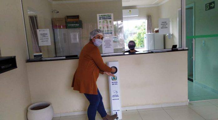 Unidades de Saúde de Figueira recebem totens com álcool em gel