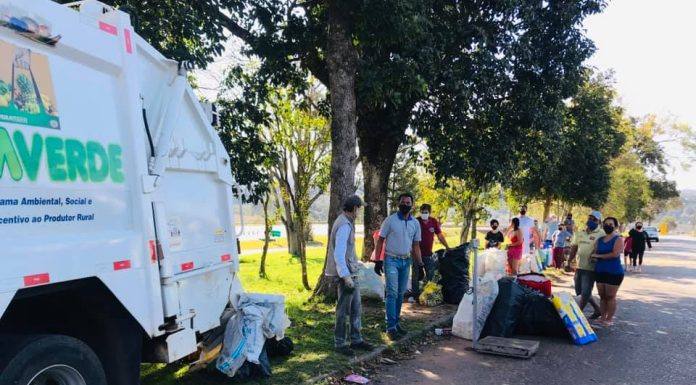Programa incentiva separação de recicláveis em troca de alimentos