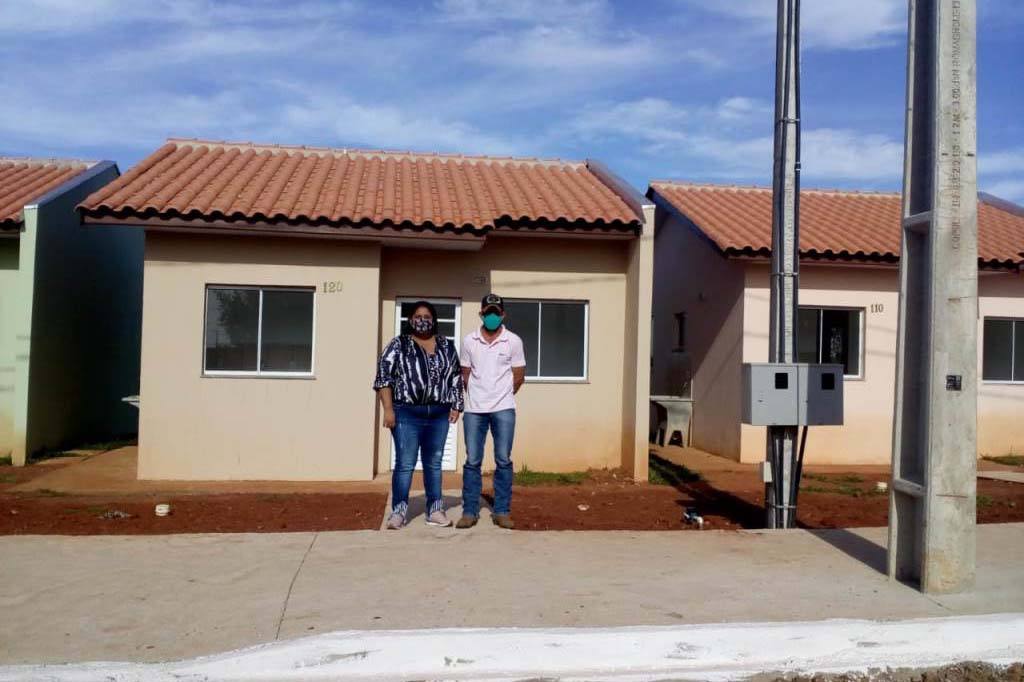 Cohapar entrega dois conjuntos de casas populares em Wenceslau B