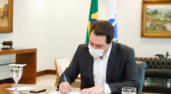 Lei que prevê parcelamento do IPVA é sancionado pelo Governador