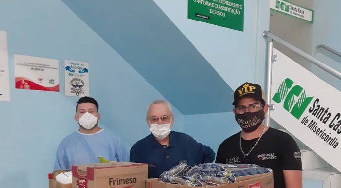 Artistas fazem live solidária e arrecadam mais de 230 kg alimentos