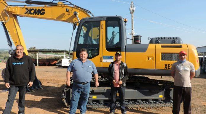 Agricultores de Santana do Itararé ganham reforço com nova Escavadeira Hidráulica