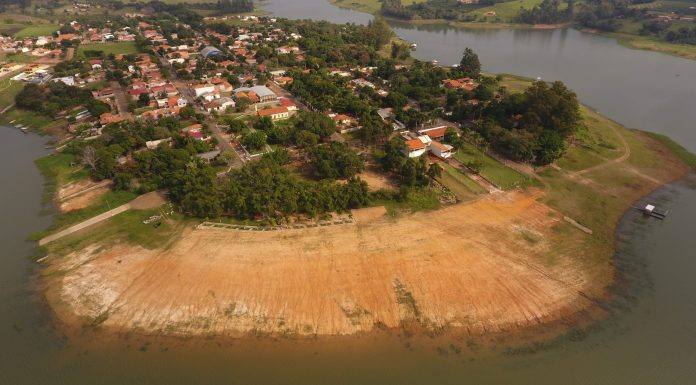 Ministério Público pede providências em relação a um imóvel abandonado