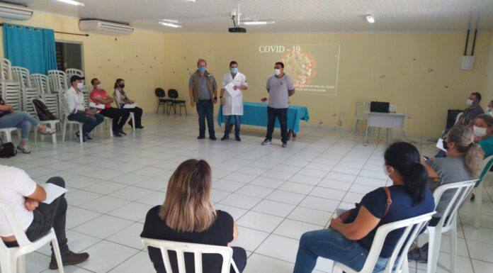 Profissionais contratados via PSS recebem instruções sobre o plano de trabalho