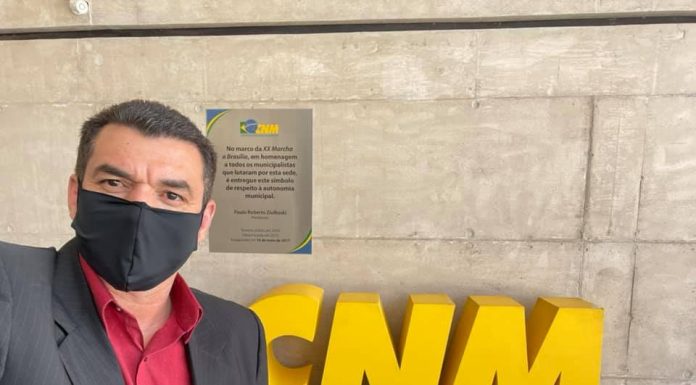Prefeito Edimar Santos vai à Brasília em busca de recursos