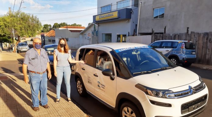 Conselho Tutelar de Ribeirão Claro recebe carro novo e equipamentos