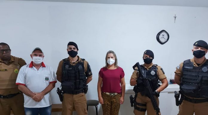 Operação conjunta realiza fiscalização em Ribeirão Claro