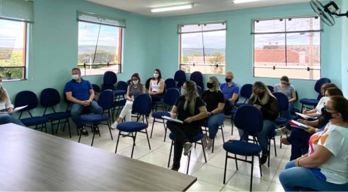 Comitê e Educação de Jaguariaíva discutem volta as aulas