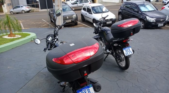 Prefeito de Ibaiti entrega motos para ações de combate a endemias