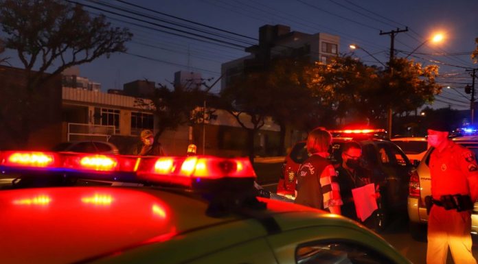 Polícia Militar de Bandeirantes acaba com festa clandestina