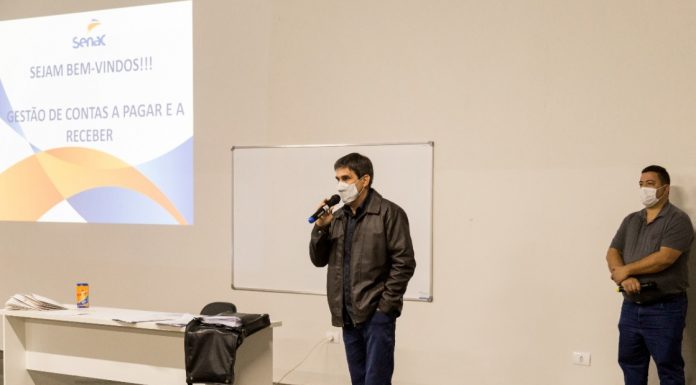 Prefeito de Santo Antônio da Platina participa da aula do CDTI
