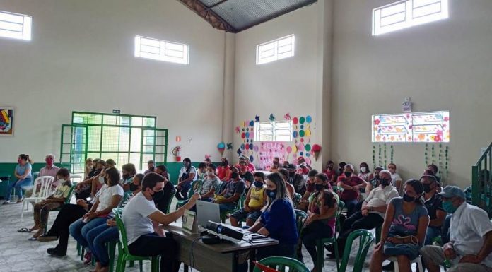Planejamento de trabalho social é apresentado a moradores de Jaguariaíva