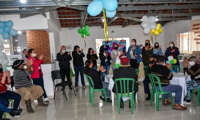 Prefeitura de Jaguariaíva comemora um ano do Condomínio do Idoso