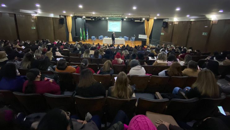 Autismo reúne 280 pessoas no Centro Cultural em Cornélio Procópio