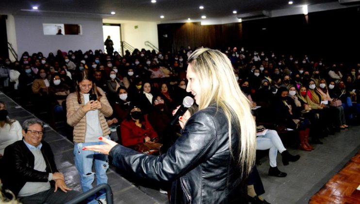 Autismo reúne 280 pessoas no Centro Cultural em Cornélio Procópio