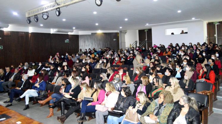 Autismo reúne 280 pessoas no Centro Cultural em Cornélio Procópio