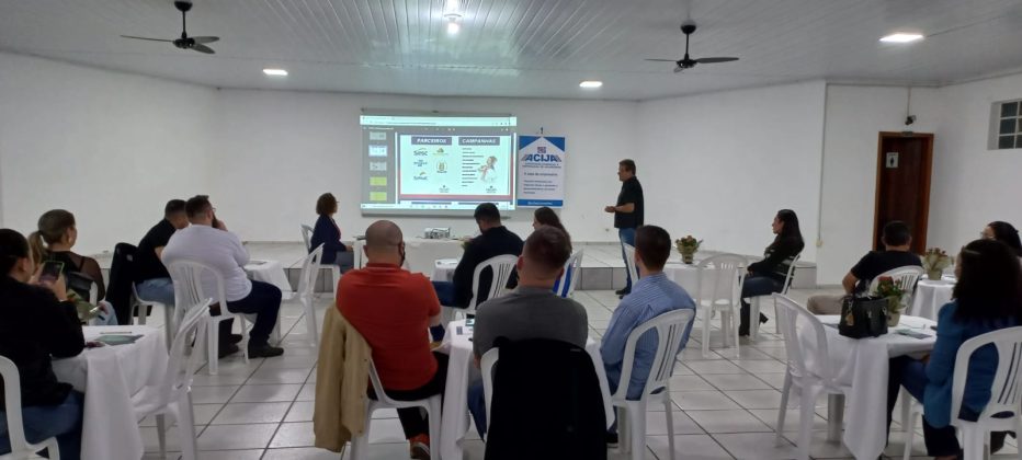 ACIJA realiza 1ª Happy Hour de Negócios em Jacarezinho