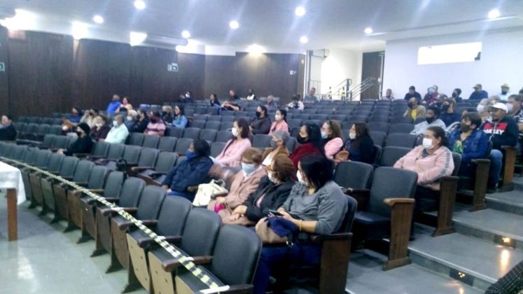 Sorteio define as casas que serão ocupadas pelos moradores pré-selecionados no Condomínio do Idoso em Cornélio Procópio