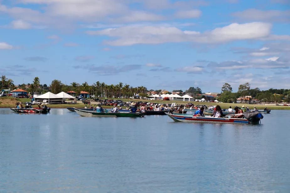 dcdd45b9-82b2-4f5d-9057-3ea7978b9575