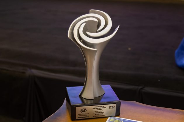 Prefeito Zezão recebe o prêmio Prefeito Empreendedor