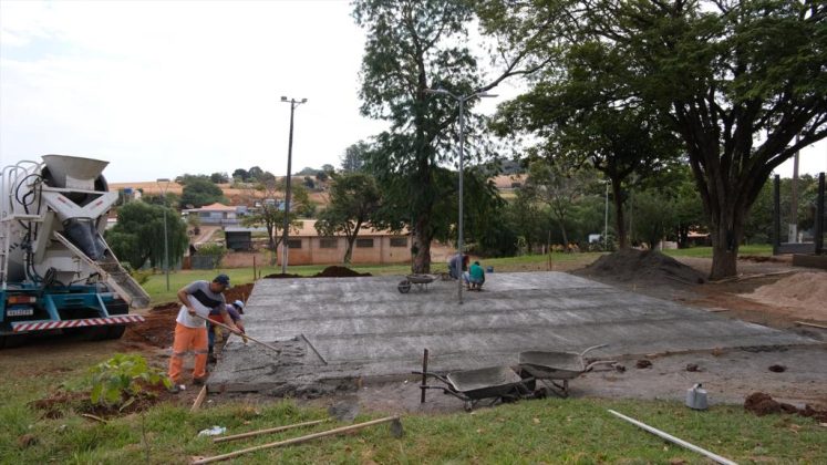 Obras avançam e reforma da praça de Congonhas devem ser entregues em setembro
