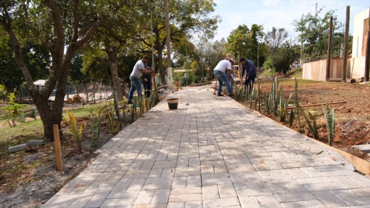 Obras avançam e reforma da praça de Congonhas devem ser entregues em setembro