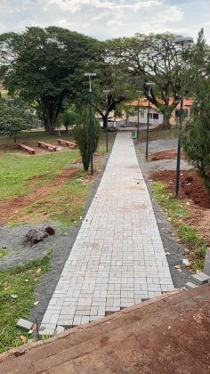 Obras avançam e reforma da praça de Congonhas devem ser entregues em setembro