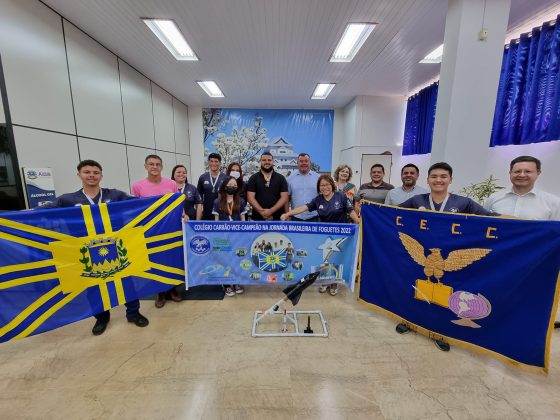 Prefeito Tuti recebe os vice-campeões da jornada de foguete do Rio de Janeiro