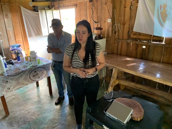 Palestra do Sebrae sobre cooperativismo para grupo de mulheres empreendedoras em Rio Branco do Ivaí