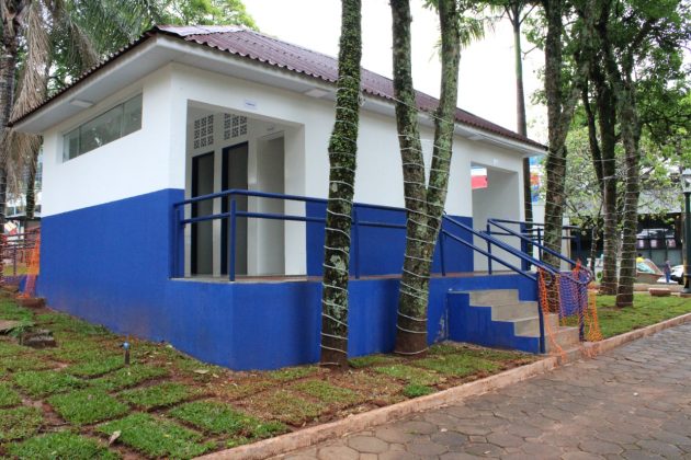 Banheiro da Praça Frei Cristóvão é reaberto após reforma pela prefeitura de Santo Antônio da Platina