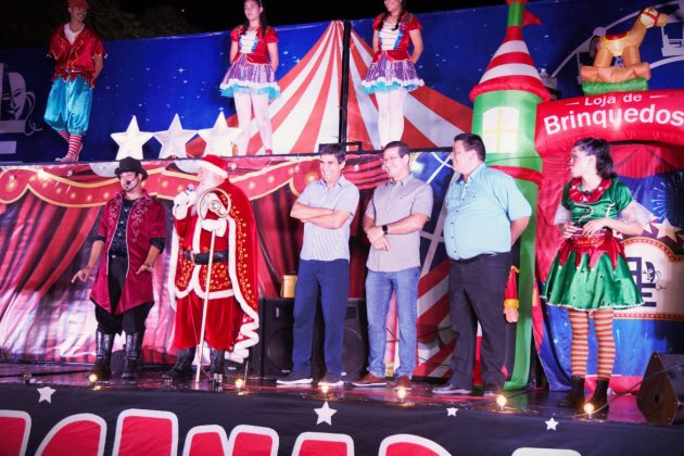 Programação de Natal é aberta com sucesso de público em Santo Antônio da Platina