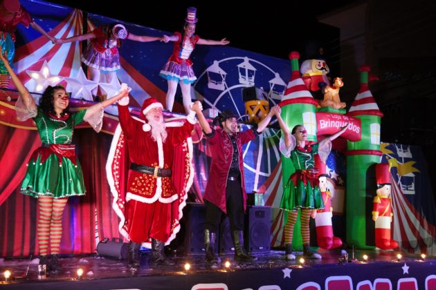Programação de Natal é aberta com sucesso de público em Santo Antônio da Platina