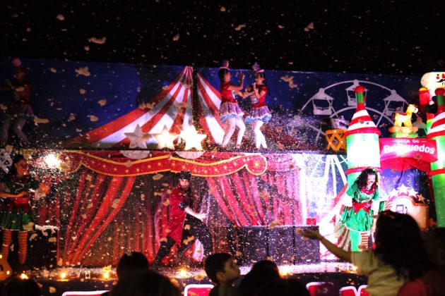 Programação de Natal é aberta com sucesso de público em Santo Antônio da Platina