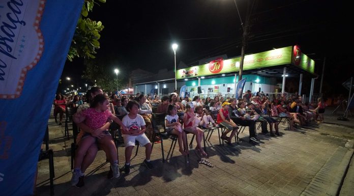 Carreta do programa Cinema na Praça chega a Paranaguá e Morretes nesta semana