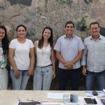 Prefeito Zezão retorna de férias e concursados são empossados