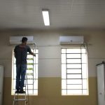 Prefeitura inicia instalação de ar condicionado em todas as escolas municipais Prefeitura inicia instalação de ar condicionado em todas as escolas municipais