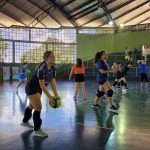 Prefeitura de Ivaiporã retoma aulas gratuitas de vôlei no Ginásio Alcebíades Alves e Escola Ivaiporã
