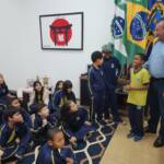 Prefeito Tuti recebe visita dos alunos da Escola Rotary Club