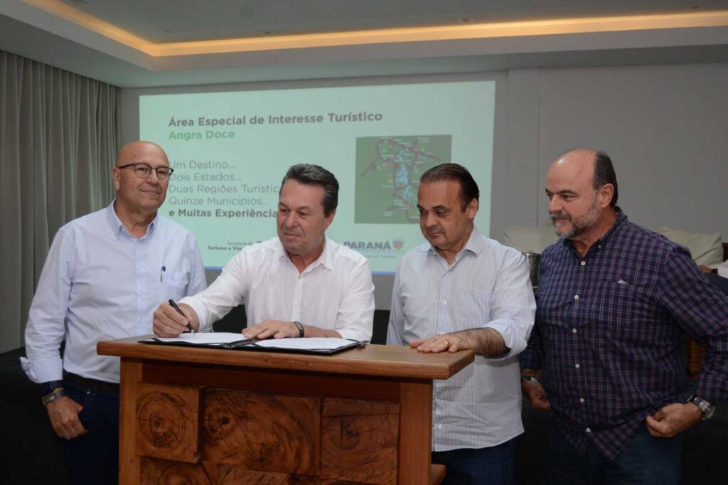 Paraná e São Paulo firmam cooperação para potencializar a região de Angra Doce