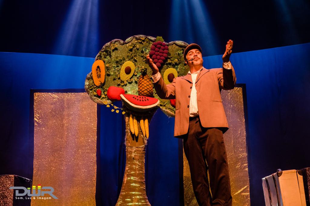 Peça teatral gratuita ensina às crianças a importância da alimentação saudável Peça teatral gratuita ensina às crianças a importância da alimentação saudável