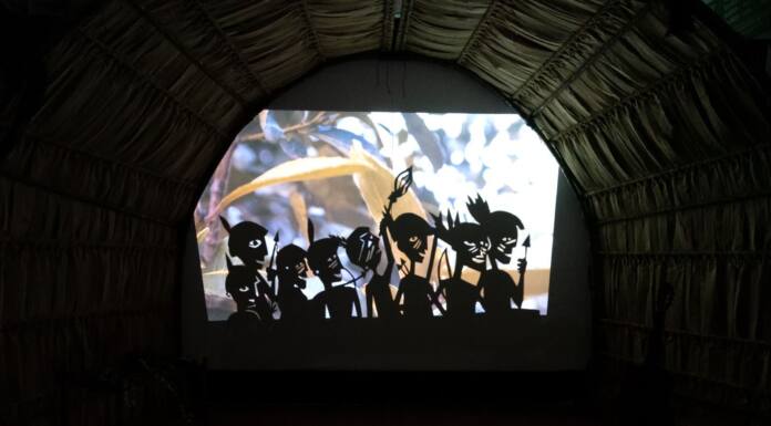Espetáculo de teatro de sombras se apresenta na Casa da Cultura