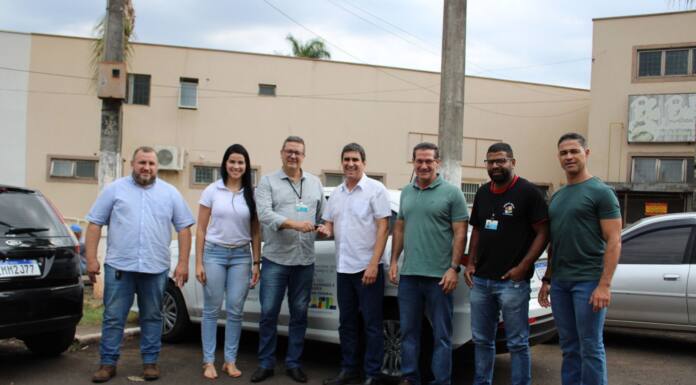 APAE e Conselho Tutelar recebem novos veículos através da prefeitura de Santo Antônio da Platina