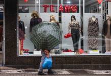 Dia dos Namorados: Procon-PR orienta consumidores sobre compras e trocas de presentes Paraná registra raios e granizo: chuva diminui na sexta, mas ganha força no fim de semana Foto: Geraldo Bubniak/AEN