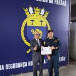 Prefeito Hiroshi Kubo recebe homenagem da Marinha do Brasil