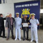 Prefeito Hiroshi Kubo recebe homenagem da Marinha do Brasil